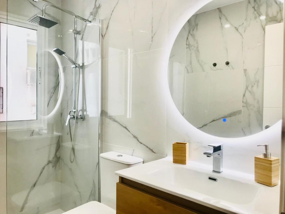 Apartment Gleaming & Well Located In Center Malaga