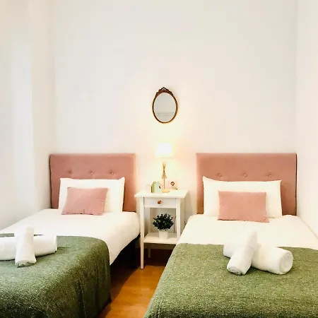 Gleaming & Well Located Apartment In Malaga Center Zewnętrze zdjęcie