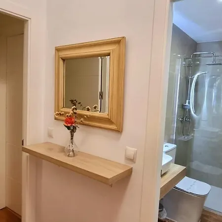 Gleaming & Well Located Apartment In Malaga Center Zewnętrze zdjęcie